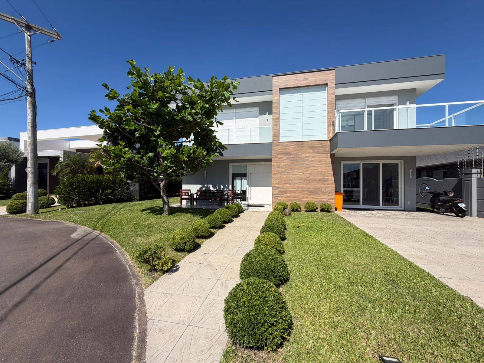 Casa 5 dormitórios para venda, Centro em Xangri-lá | Ref.: 10229