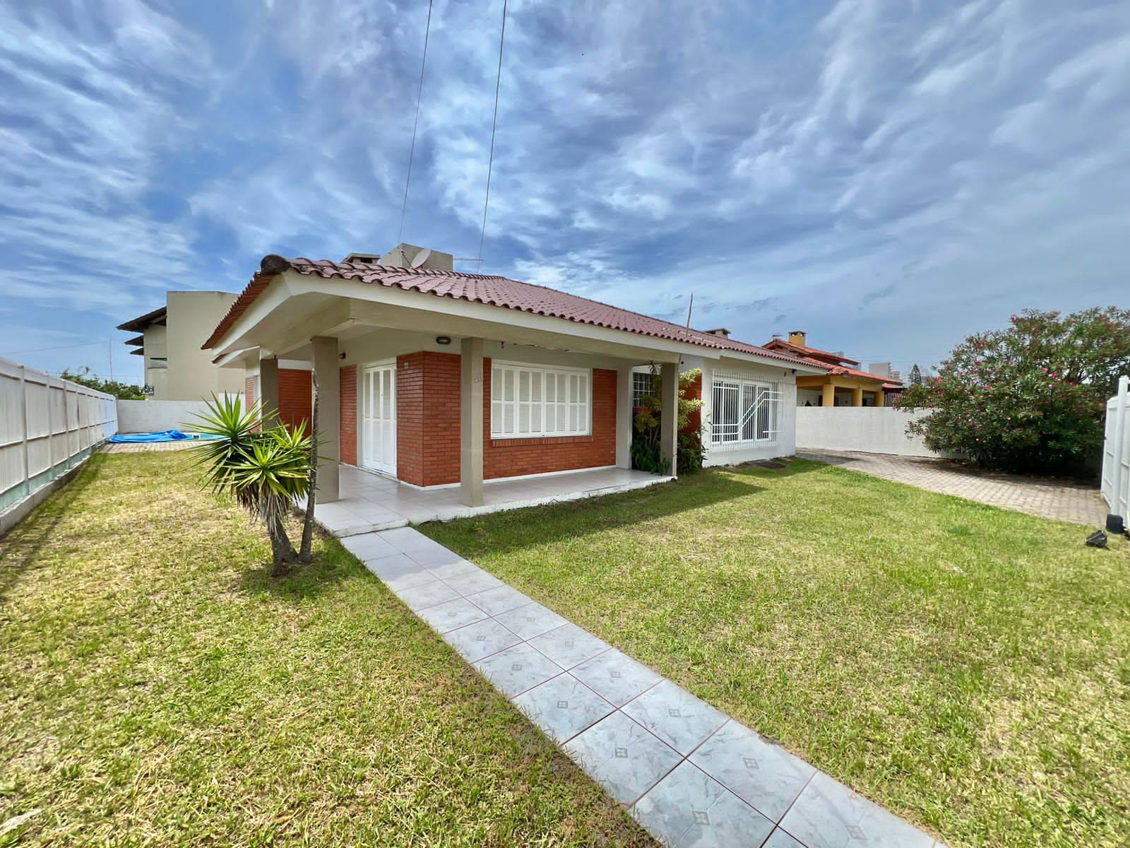 Casa 4 dormitórios para venda, Zona Nova em Capão da Canoa | Ref.: 13602