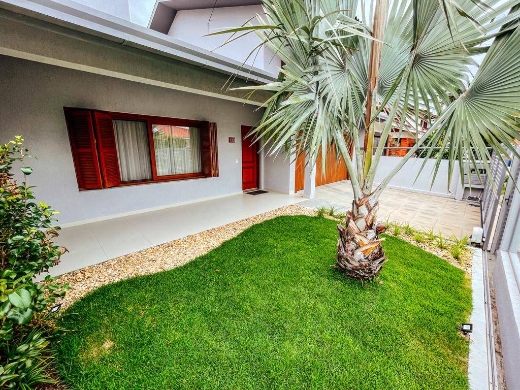 Casa 3 dormitórios para venda, Girassol em Capão da Canoa | Ref.: 14172