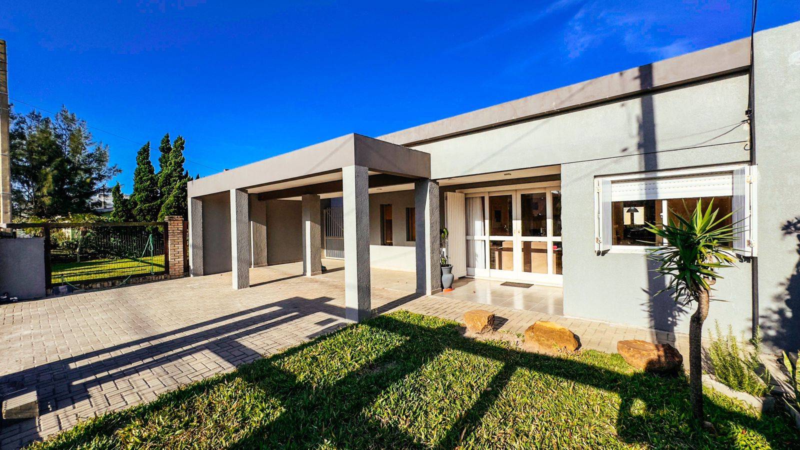 Casa 3 dormitórios para venda, Centro em Xangri-lá | Ref.: 15980