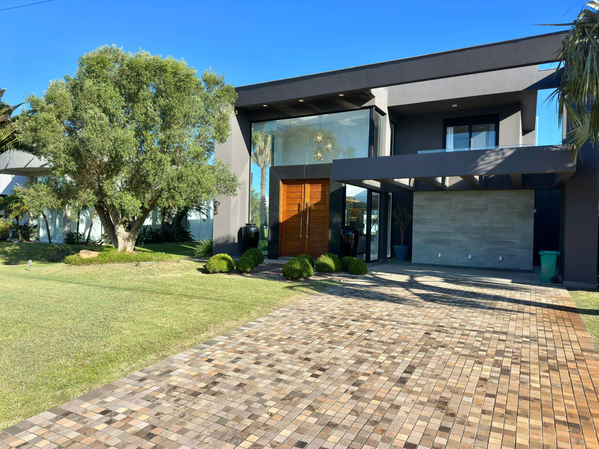 Casa em Condomínio 5 dormitórios para venda, Condomínio Fechado em Xangri-lá | Ref.: 17530