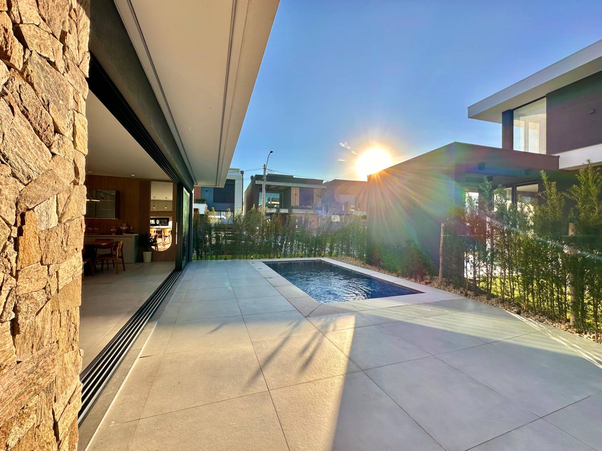 Casa em Condomínio 4 dormitórios para venda, Condomínio Fechado em Xangri-lá | Ref.: 18393