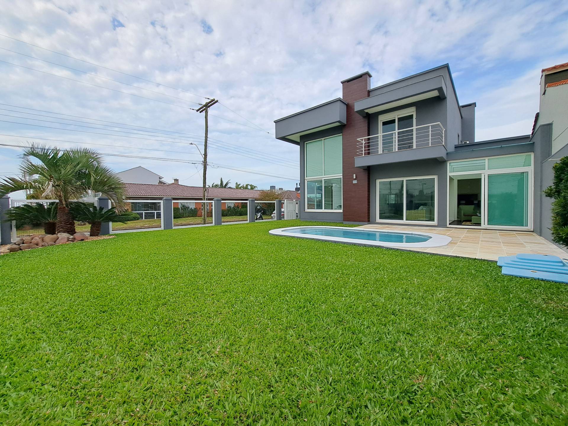 Casa 4 dormitórios para venda, Centro em Xangri-lá | Ref.: 18739