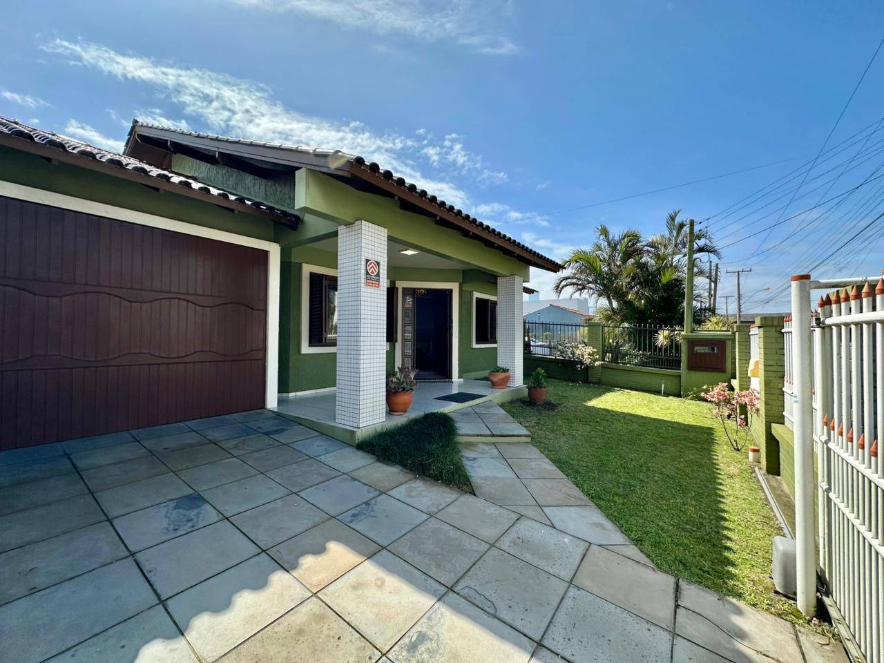 Casa 3 dormitórios para venda, Zona Nova em Capão da Canoa | Ref.: 19329