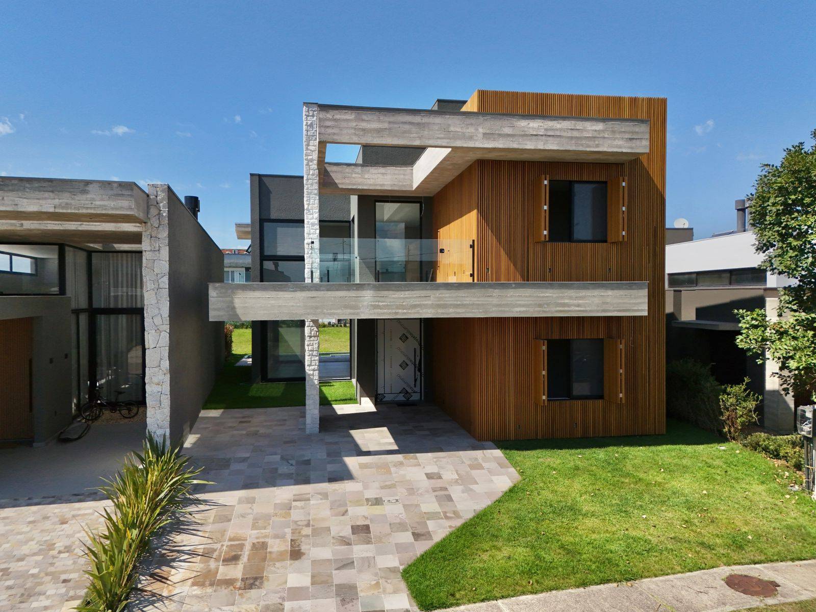 Casa em Condomínio 4 dormitórios para venda, Condomínio Fechado em Capão da Canoa | Ref.: 8074